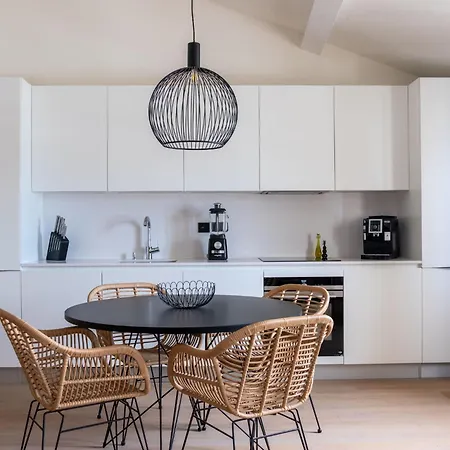 Superb 3 Bedroom On The Port By Interhome Apartamento
