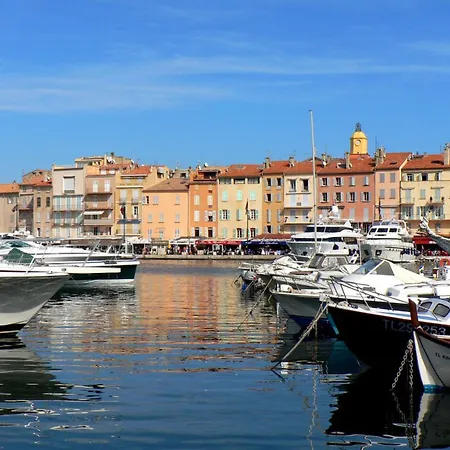 Apartamento Superb 3 Bedroom On The Port By Interhome Saint-Tropez